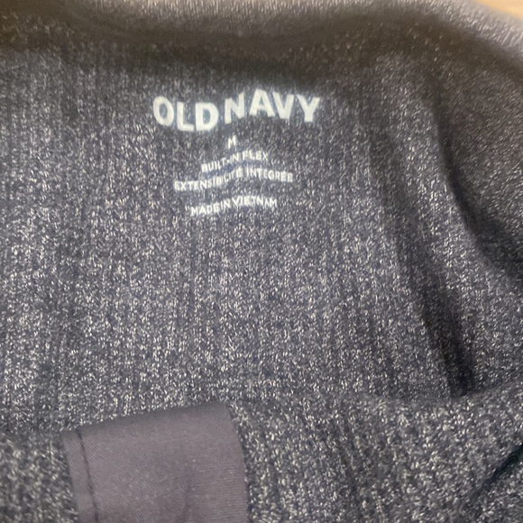 Old Navy Men’s medium waffle knit long sleeve - Picture 5 of 6